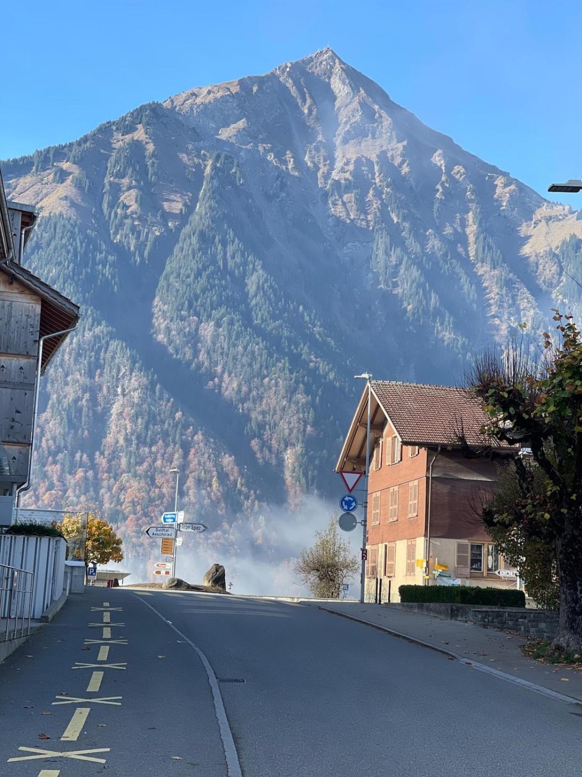 Unterkunft Mit Alpenblick Aeschi Bei Spiez Exterior photo